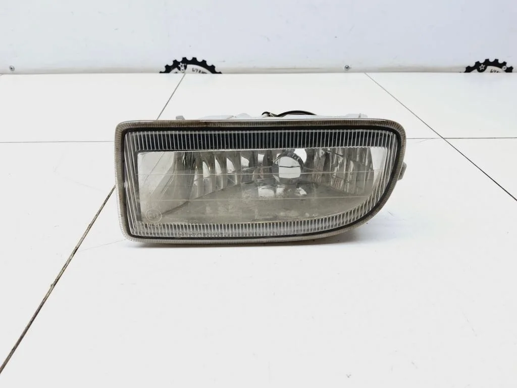 Фара противотуманная левая Toyota Land Cruiser J100