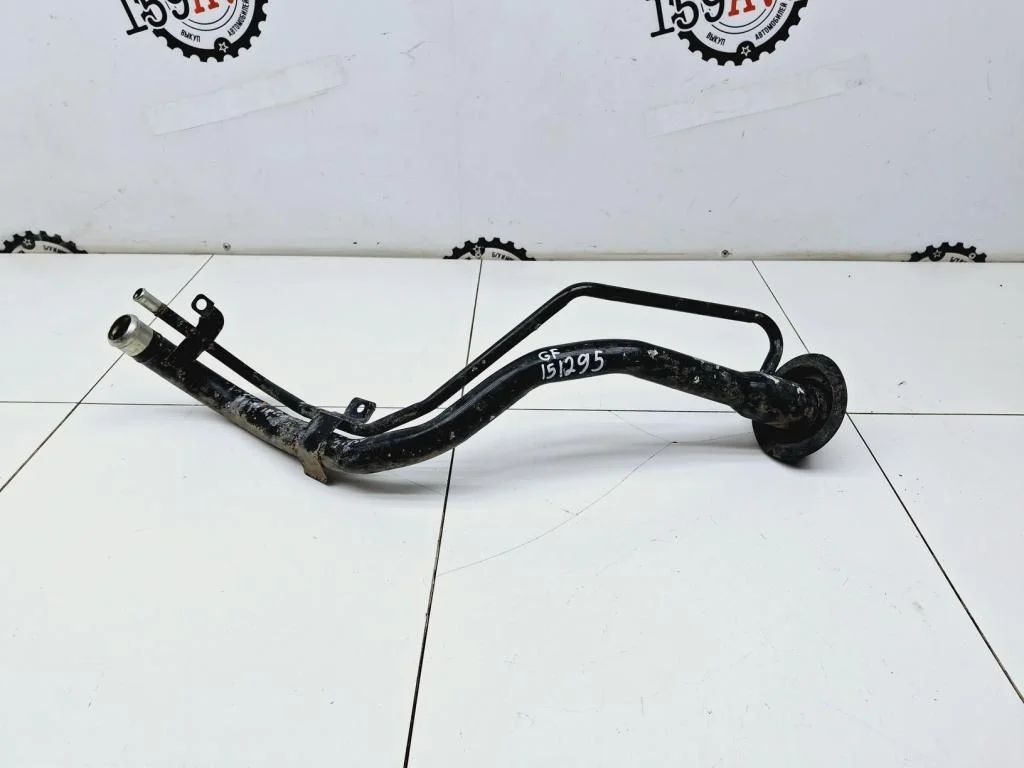 Горловина топливного бака Mitsubishi Outlander 3 2014 GF