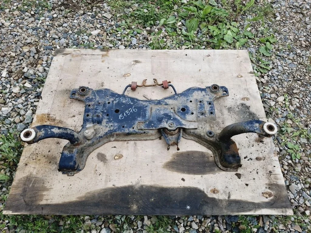 Подрамник Ford Focus 2