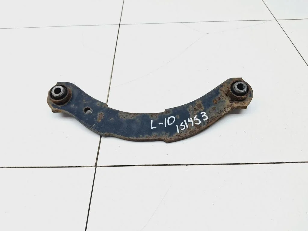 Рычаг задний поперечный Mitsubishi Lancer 10 CY