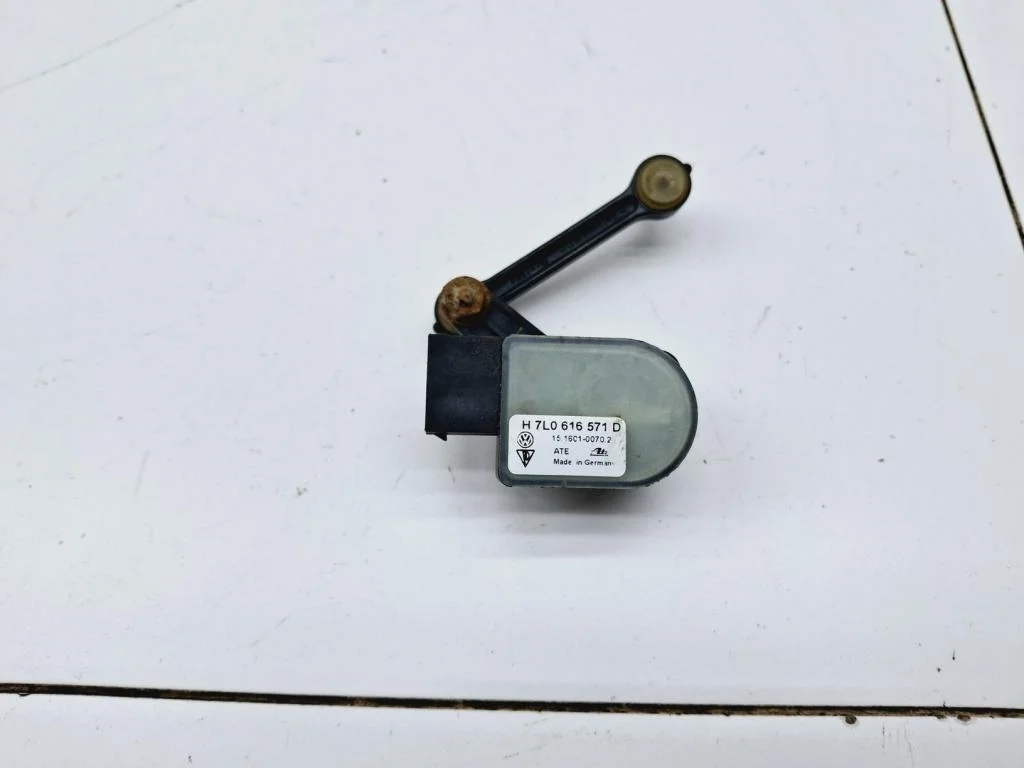 Датчик высоты дорожного просвета Volkswagen Touareg 1 2007 GP