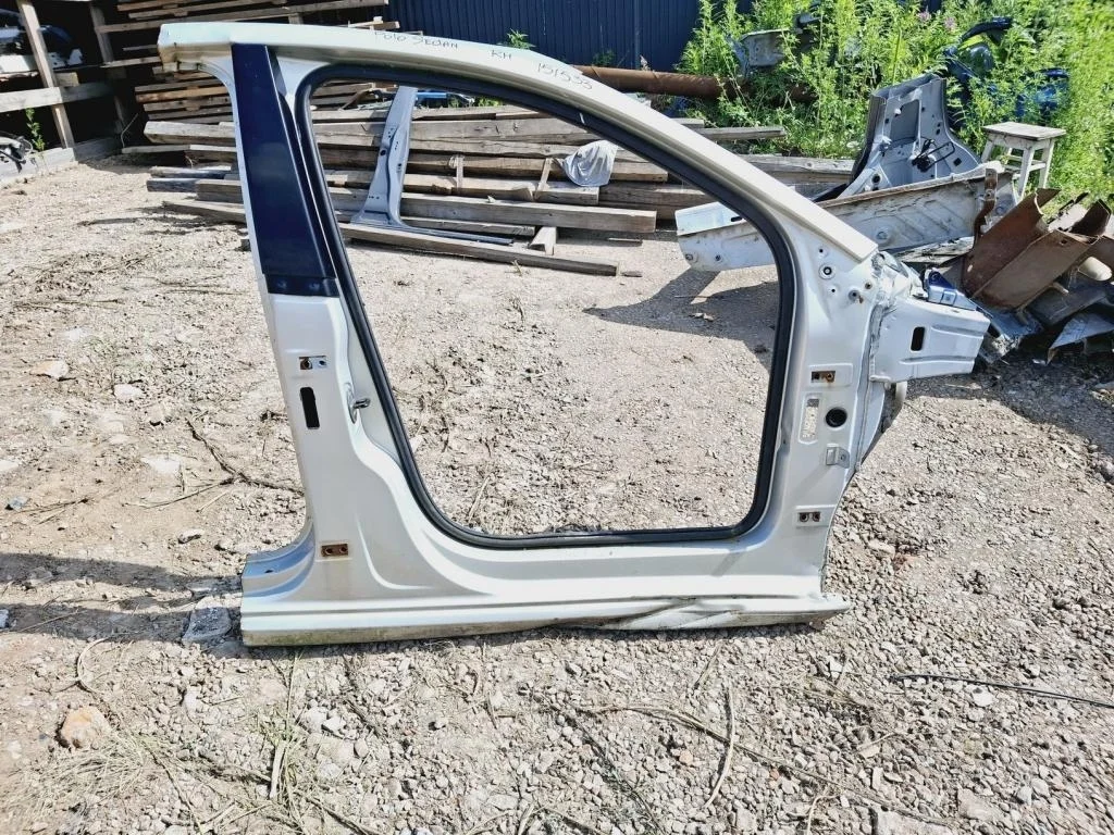 Порог со стойкой правый Volkswagen Polo 5