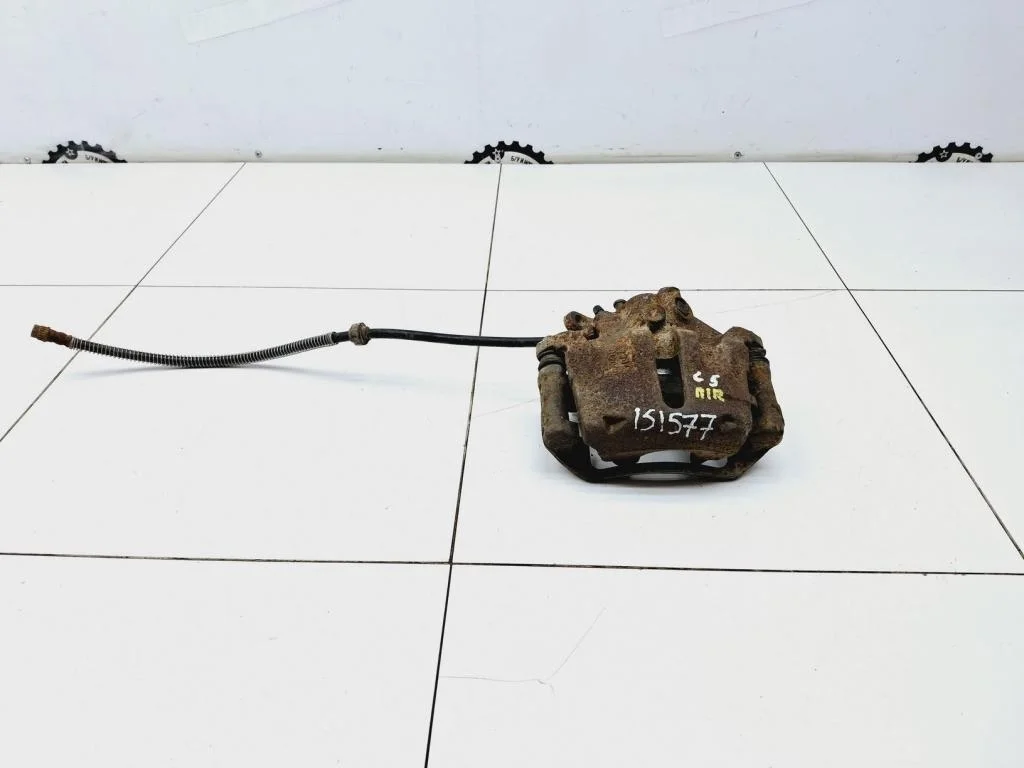 Суппорт передний правый Citroen C5 2002 DC, DE