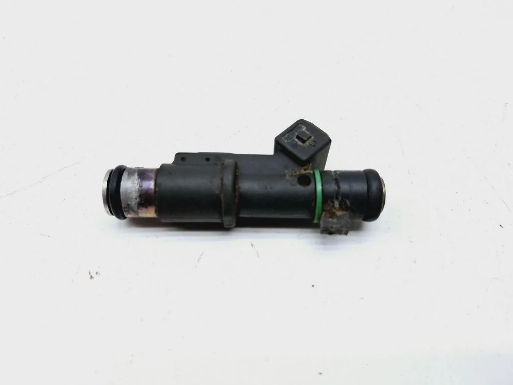 Форсунка топливная Citroen C5 2002 DC, DE