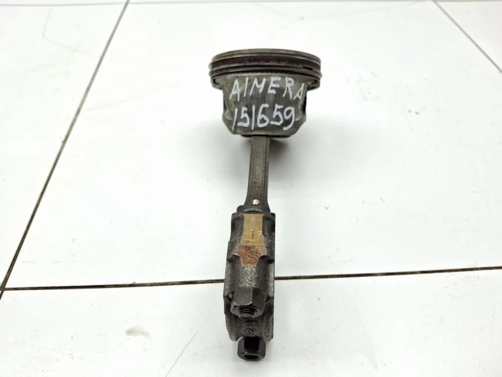 Поршень с шатуном Nissan Almera N16