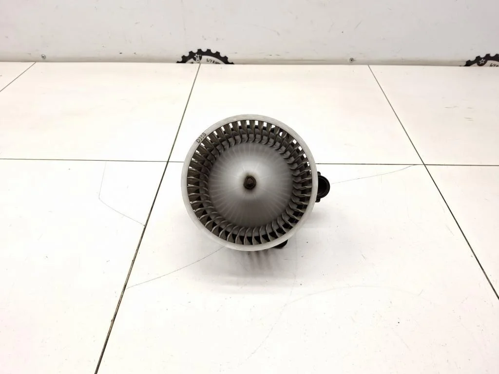 Моторчик печки Hyundai Tucson 1 2008 JM