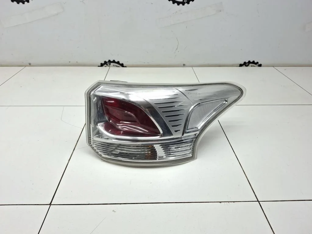 Фонарь задний наружный правый Mitsubishi Outlander 3 2014 GF