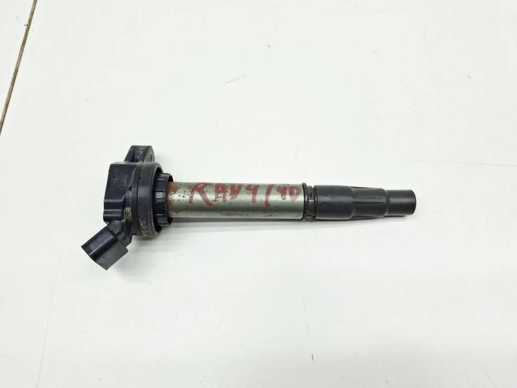 Катушка зажигания Toyota RAV4 A40