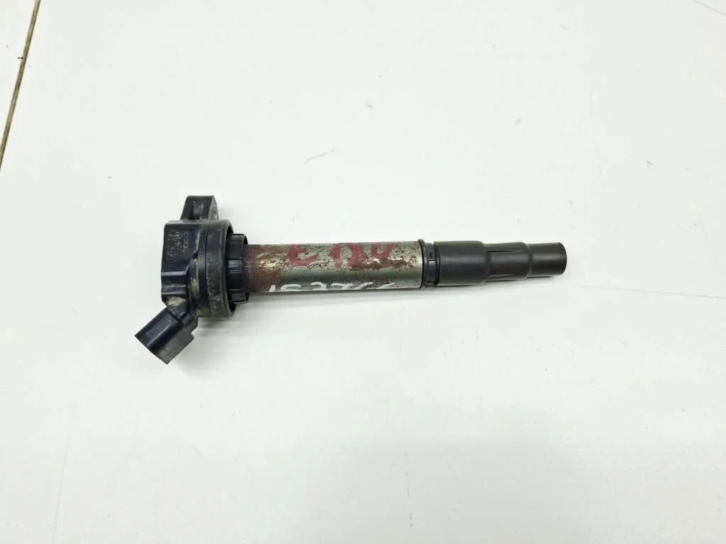 Катушка зажигания Toyota Corolla E180