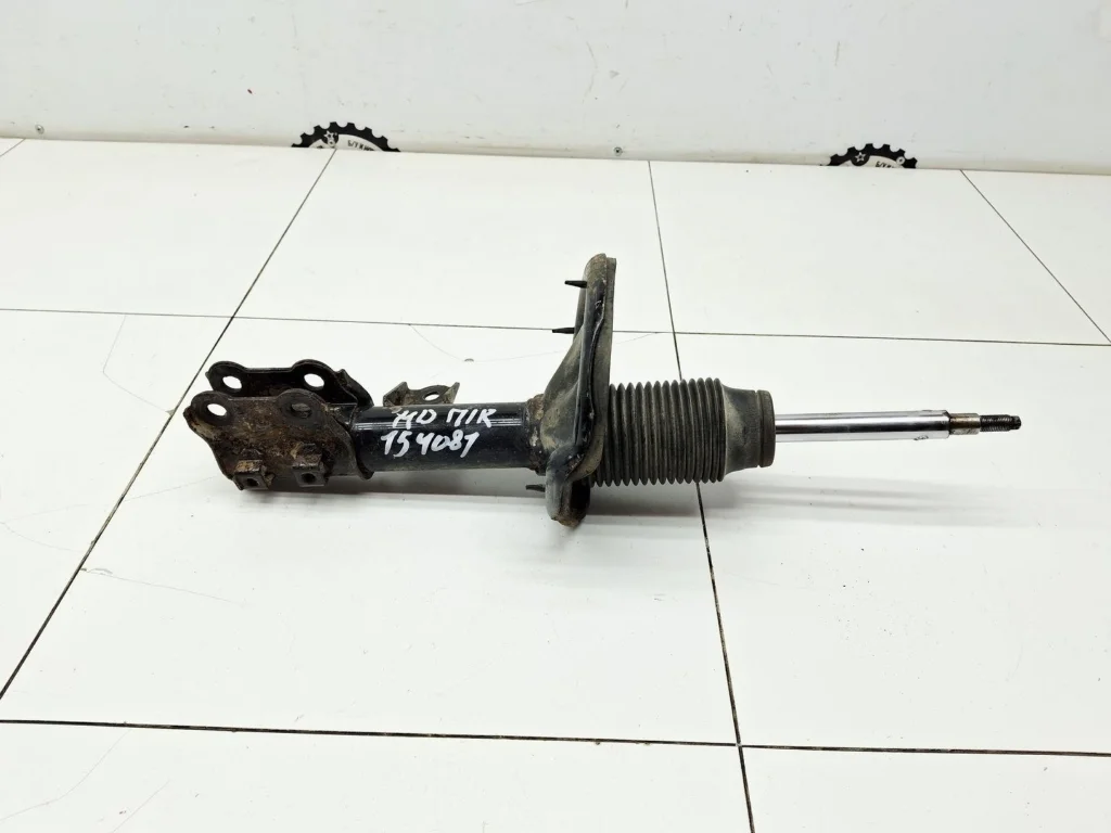 Амортизатор передний правый Hyundai Elantra 2008 HD