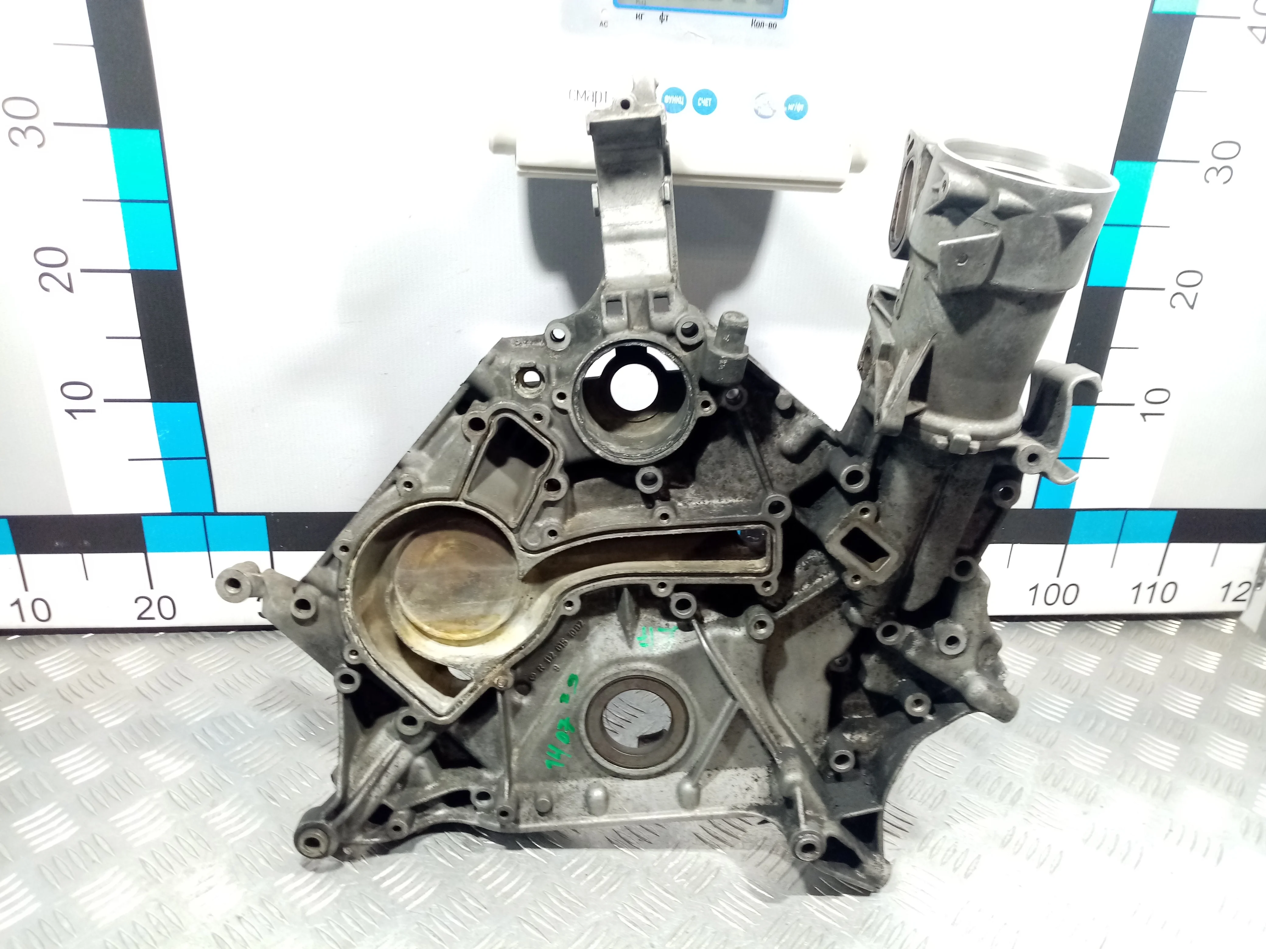 [Б/У] Крышка двигателя передняя - Отсутствует одно крепление [Незначительные дефекты] [Код: 00499300 ]