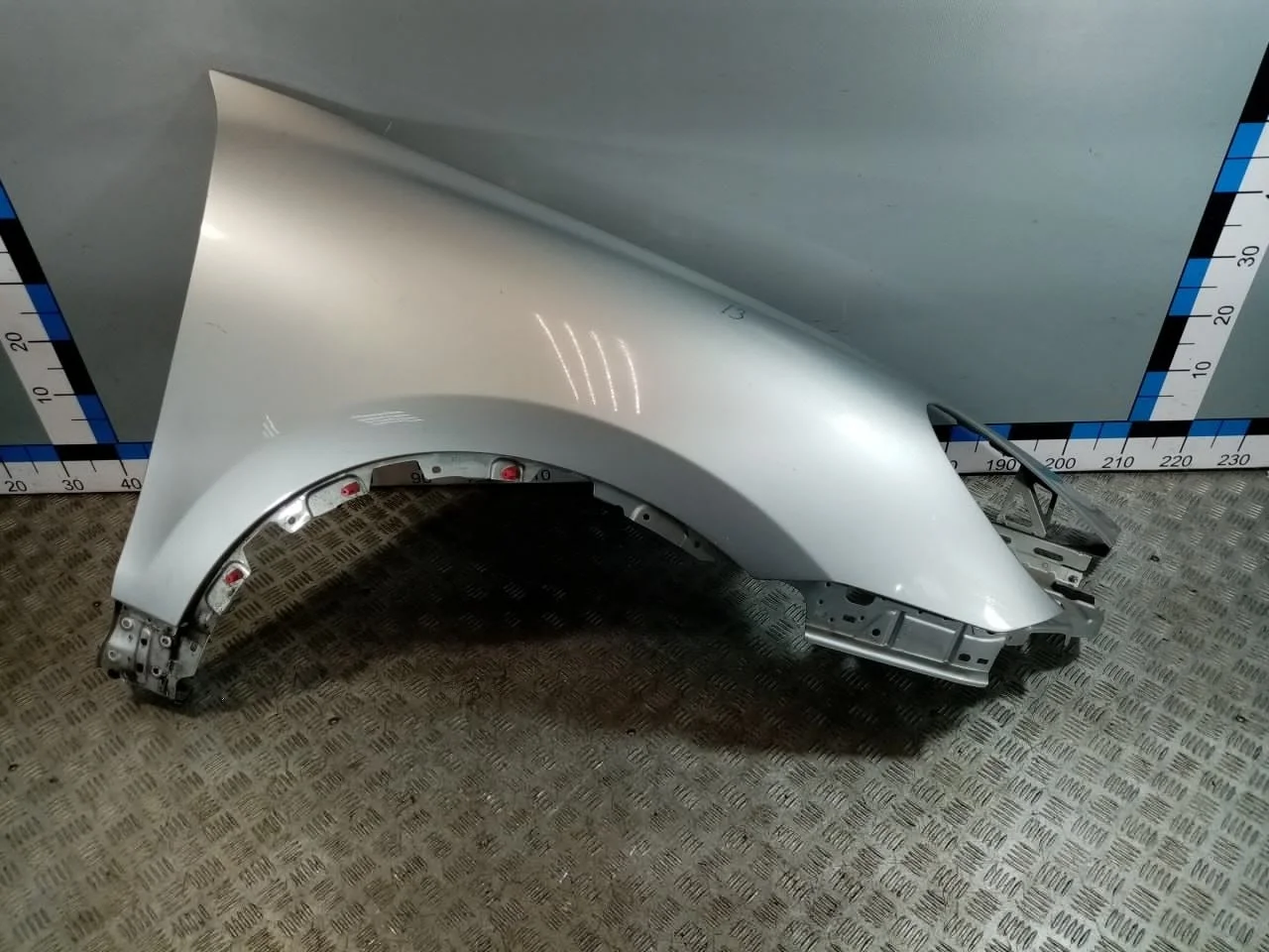 [Б/У] Крыло переднее правое [Код: 00646742 ]
