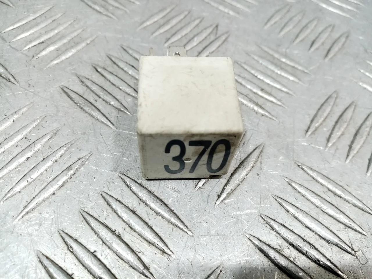 [Б/У] Реле 4 контакта [Код: 00646234 ]