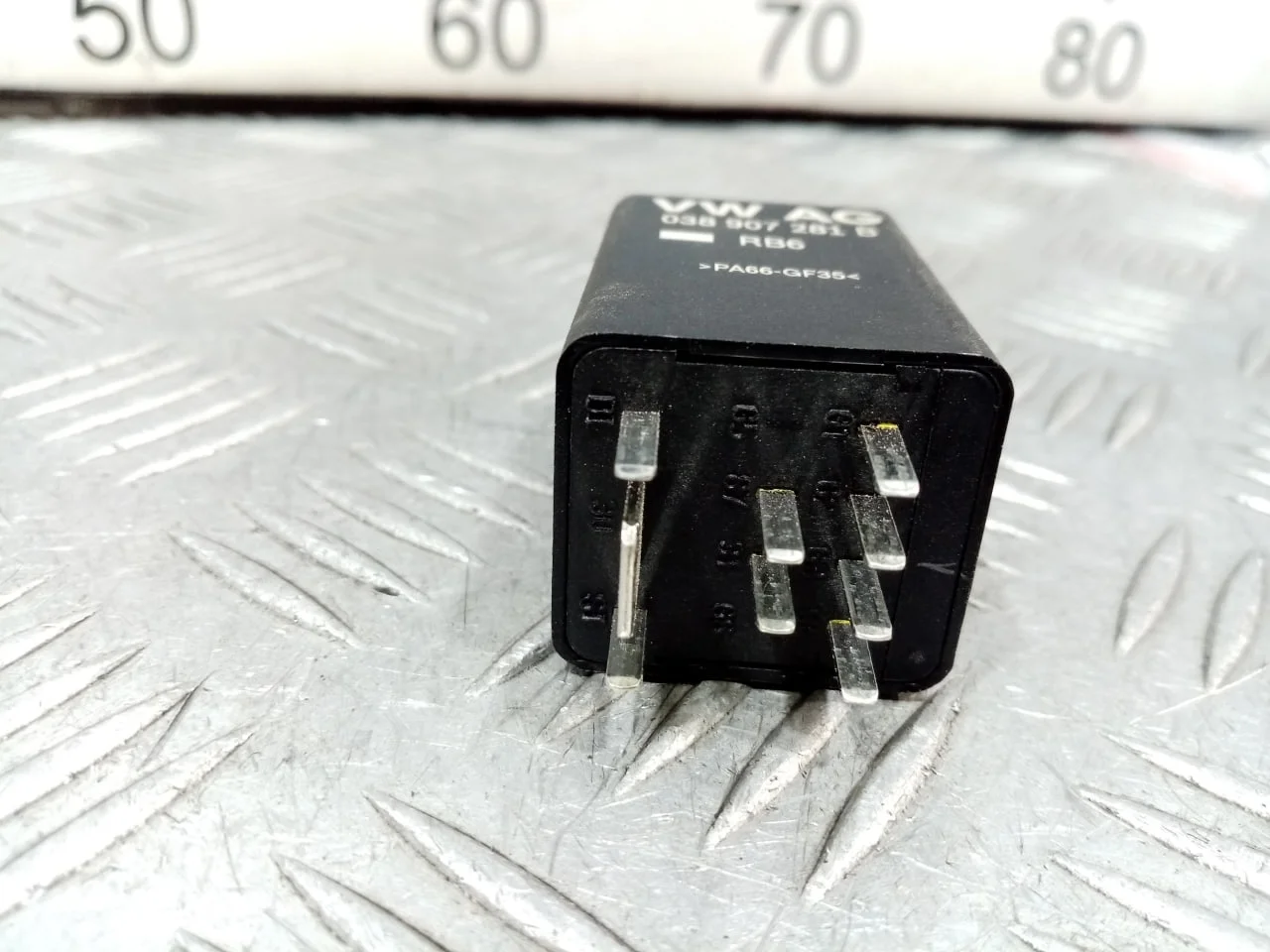 [Б/У] Реле свечей накала [Код: 00647536 ]