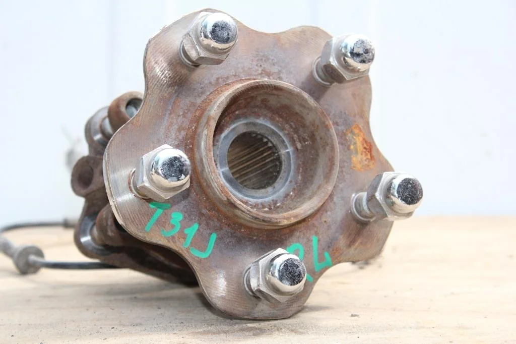 Б.у. ступица NISSAN X-TRAIL T31 NISSAN X-TRAIL T31