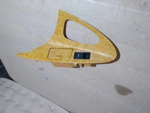 Б.у. накладка на обшивку TOYOTA CAMRY V40 ACV40 TOYOTA CAMRY V40 ACV40