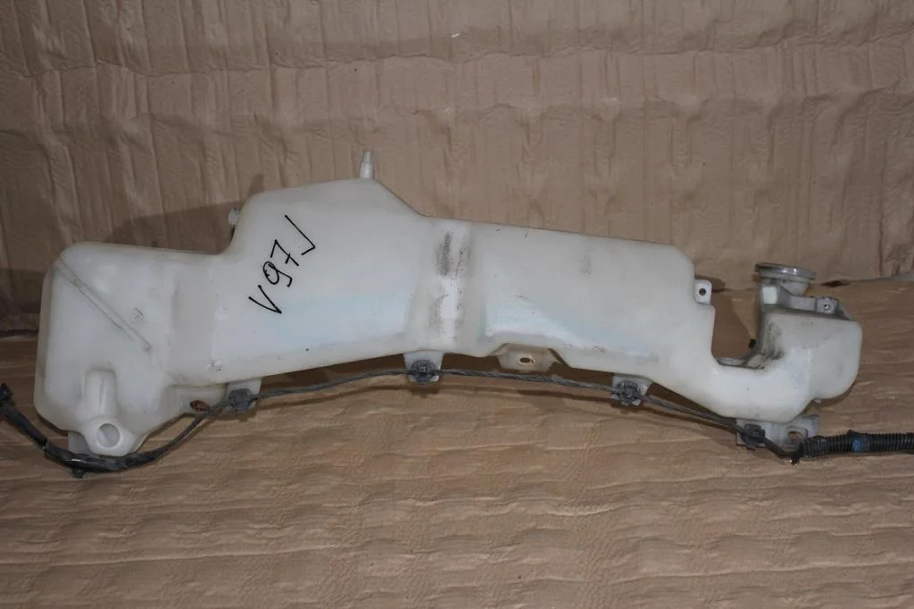 Б.у. бачок омывателя MITSUBISHI PAJERO V97W MITSUBISHI PAJERO V97W