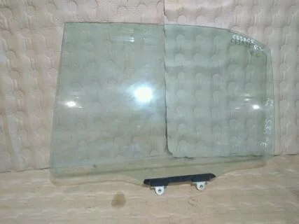 Б.у. стекло двери MITSUBISHI LANCER CS3A MITSUBISHI LANCER CS3A