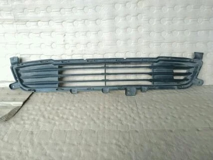 Б.у. решетка бампера MITSUBISHI OUTLANDER GF2W MITSUBISHI OUTLANDER GF2W