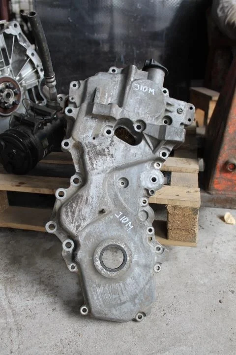 Б.у. крышка грм NISSAN QASHQAI J10 NISSAN QASHQAI J10