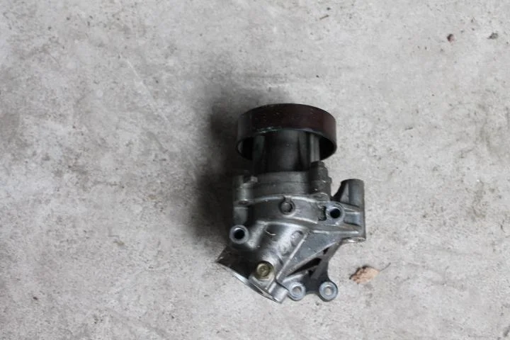 Б.у. помпа NISSAN PRESAGE U31 NISSAN PRESAGE U31