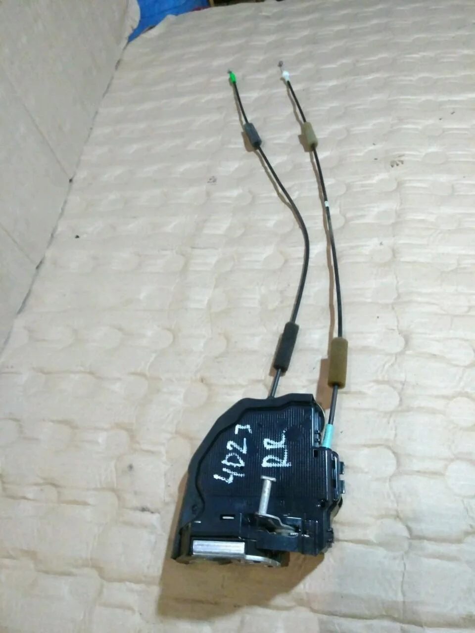 Б.у. замок двери TOYOTA CAMRY V40 ACV40 TOYOTA CAMRY V40 ACV40