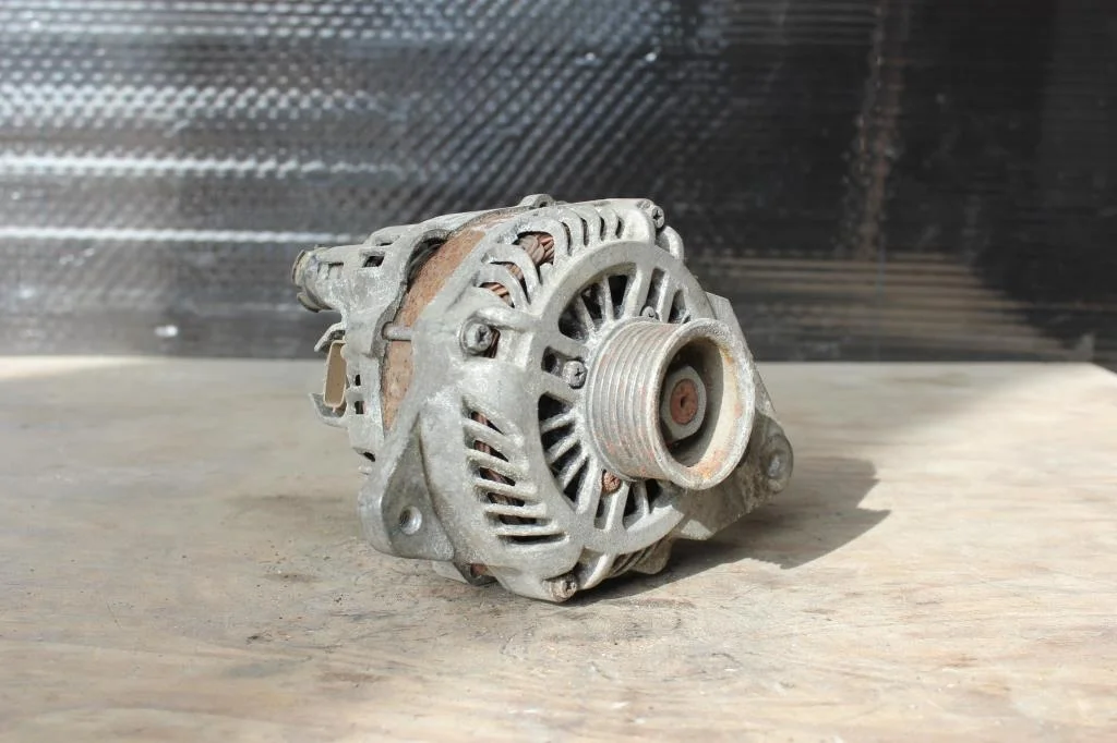 Б.у. генератор MITSUBISHI PAJERO V97W MITSUBISHI PAJERO V97W