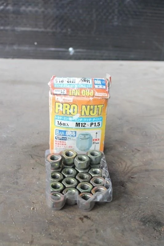 Б.у. гайка колёсная (комплект) TOYOTA RAV4 ACA20 TOYOTA RAV4 ACA20