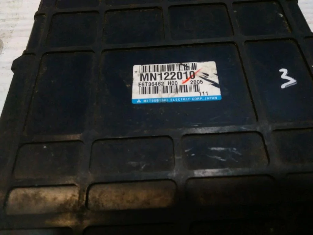 Б.у. блок управления двигателем MITSUBISHI AIRTREK CU4W MITSUBISHI AIRTREK CU4W