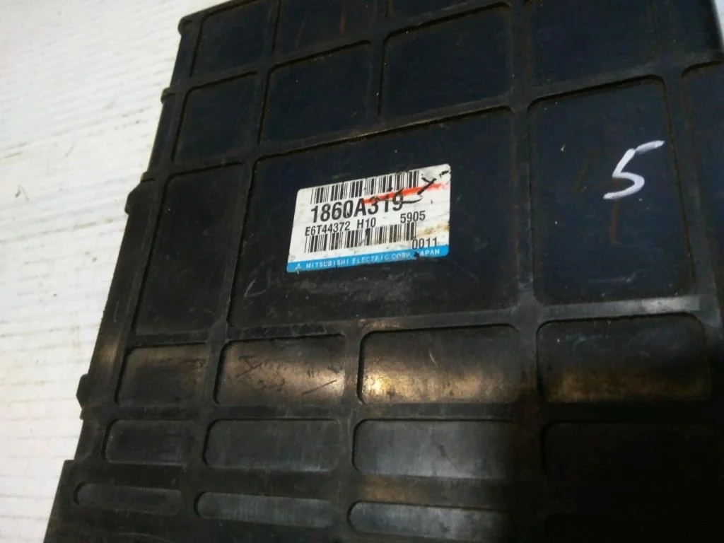 Б.у. блок управления двигателем MITSUBISHI LANCER CS3A MITSUBISHI LANCER CS3A