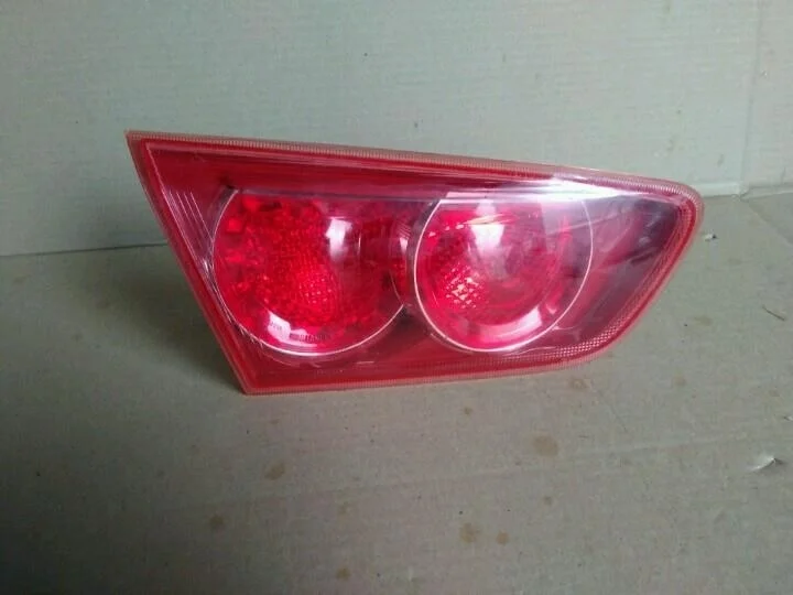 Б.у. фонарь внутренний MITSUBISHI LANCER CY4A MITSUBISHI LANCER CY4A