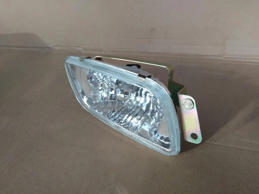 Б.у. фара противотуманная MITSUBISHI PAJERO V68W MITSUBISHI PAJERO V68W