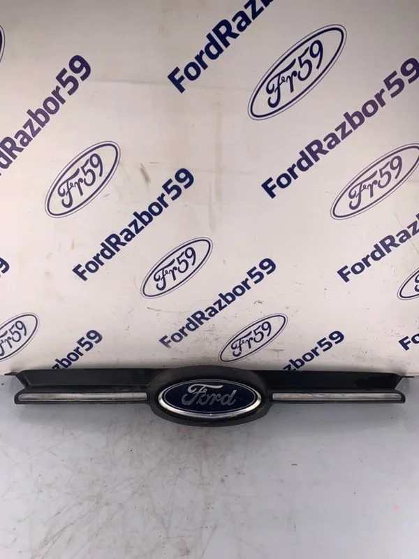 Решетка радиатора Ford Focus 3 2012 2048467 CB8 1.6 (IQDB)