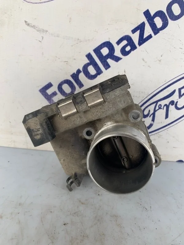 Дроссельная заслонка Ford Focus 3 2012 1751015 CB8 1.6 (IQDB)