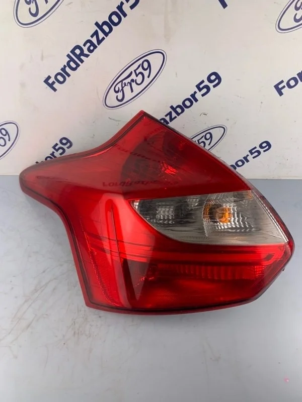Фонарь Ford Focus 3 2012 1825321 CB8 1.6 (IQDB), задний левый