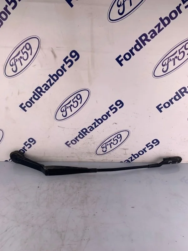 Поводок стеклоочистителя Ford Focus 3 2012 1868602 CB8 1.6 (IQDB), передний левый
