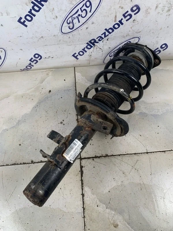 Амортизатор Ford Focus 3 2012 1709762 CB8 1.6 (IQDB), передний правый