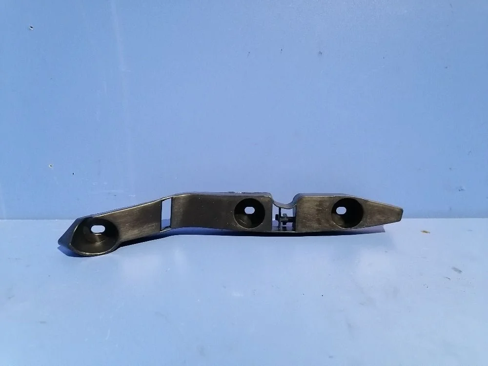 Кронштейн бампера пер. лев. Ford Focus II (2005—2008)