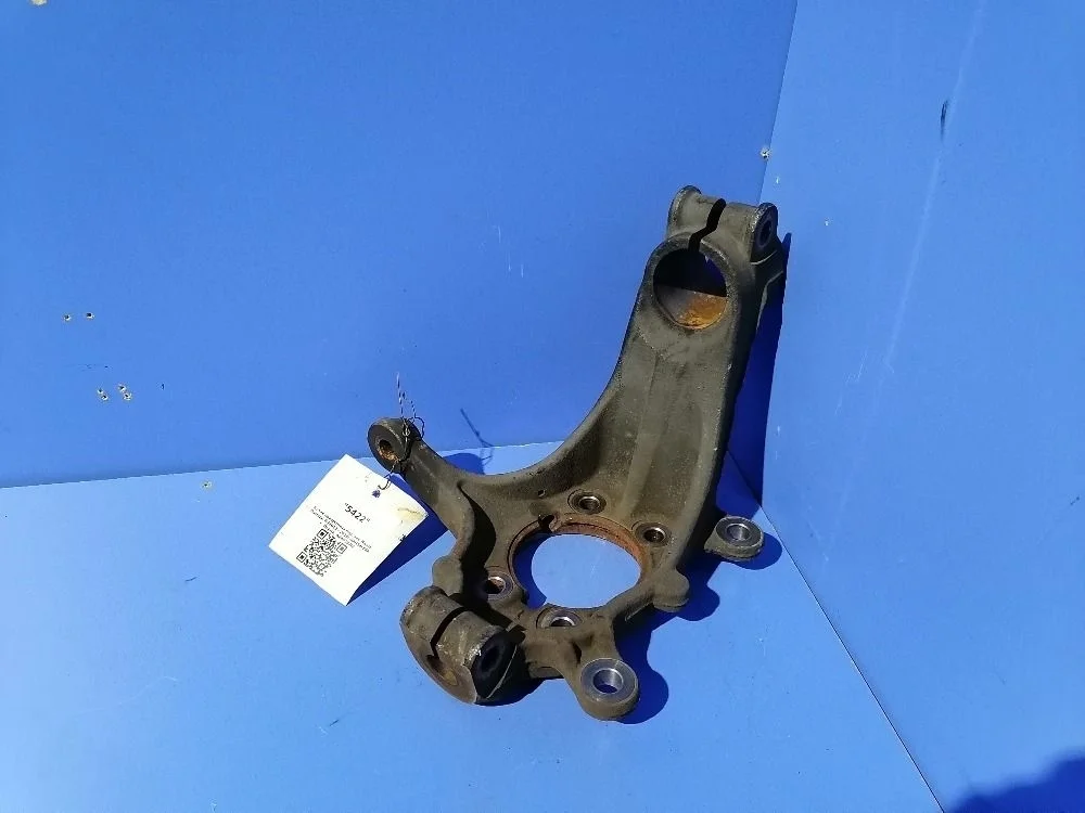 Кулак поворотный пер. лев. Nissan Qashqai II (2013—2019) 400154CE0A