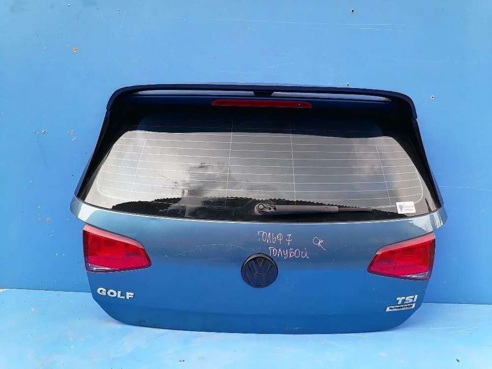Дверь багажника со стеклом Volkswagen Golf Mk7 (2012—2017) 5G6827025AA