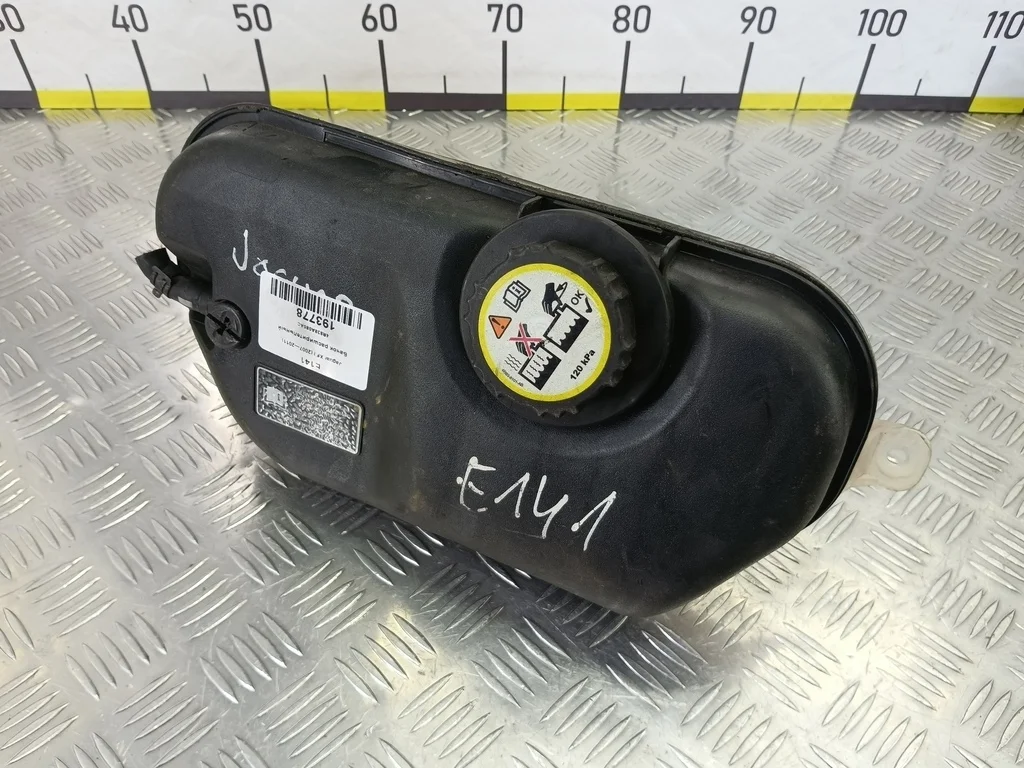 Бачок расширительный Jaguar XF I (2007—2011)