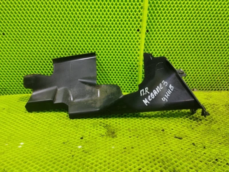 Дефлектор радиатора правый Renault Megane 3 2010 214940005R УНИВЕРСАЛ K9KH872