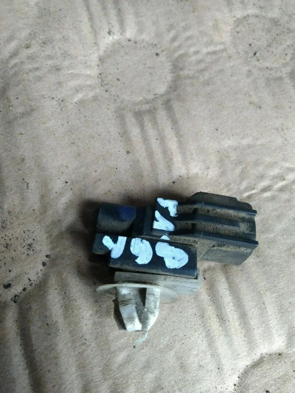 Б.у. датчик наружной температуры MITSUBISHI PAJERO V98W MITSUBISHI PAJERO V98W