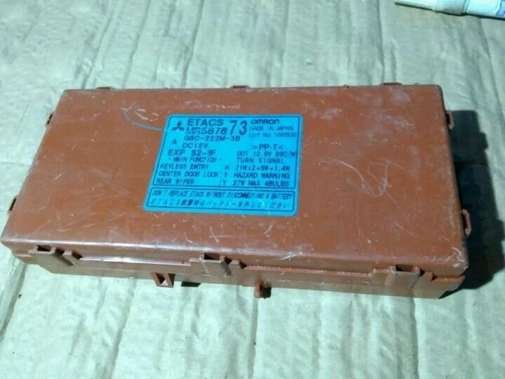 Б.у. блок комфорта MITSUBISHI AIRTREK CU5W MITSUBISHI AIRTREK CU5W