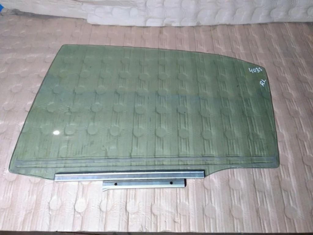 Б.у. стекло двери TOYOTA CAMRY V40 ACV40 TOYOTA CAMRY V40 ACV40