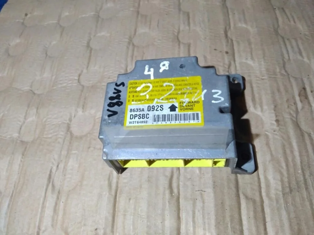 Б.у. блок управления подушками безопасности MITSUBISHI PAJERO V88W MITSUBISHI PAJERO V88W