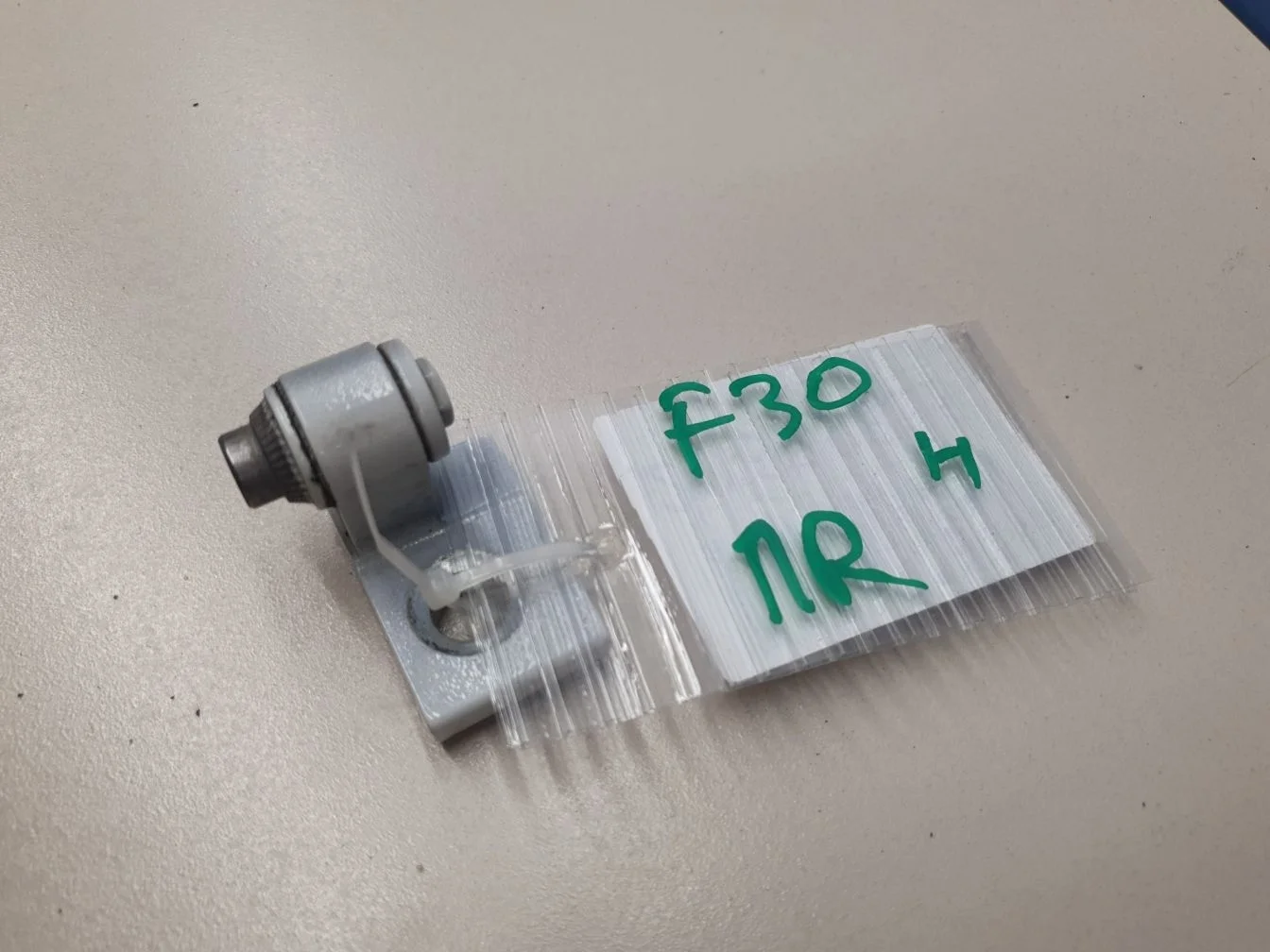 Петля двери передней правой нижняя для BMW 3 F30 2011-2018