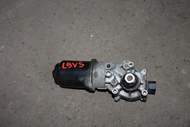 Б.у. мотор дворников MITSUBISHI LANCER CS3A MITSUBISHI LANCER CS3A