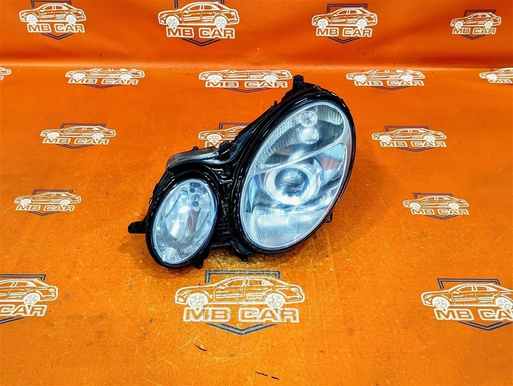Фара левая Mercedes-Benz