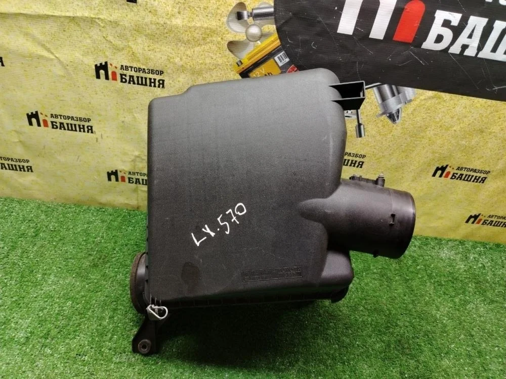 Корпус воздушного фильтра Lexus Lx570 2016 1770038170 URJ201 3URFE